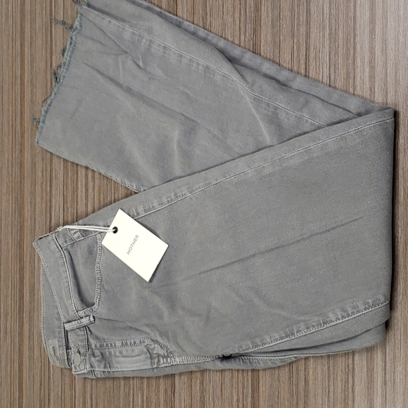 Denim - MOTHER The Weekender Fray in Lead Gray (26" waist)